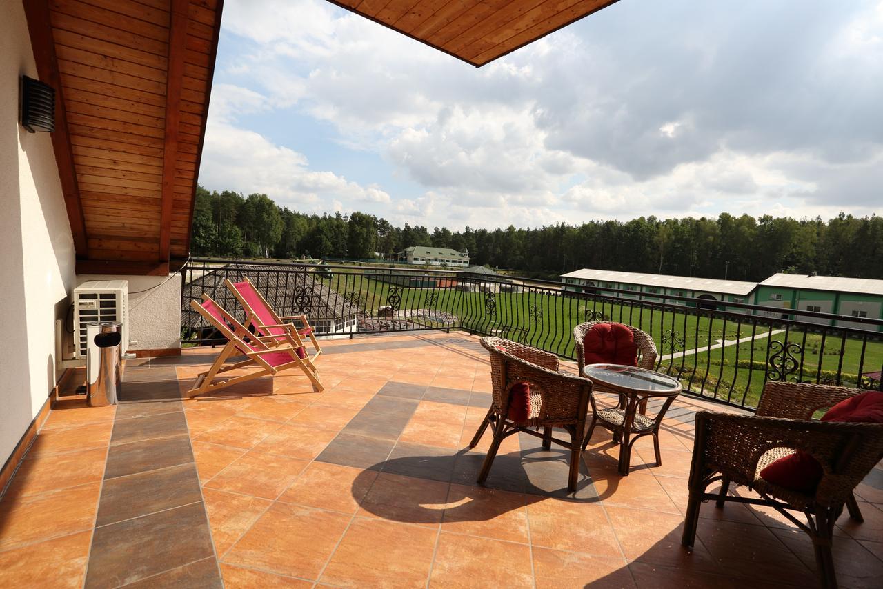 Malutkie Resort Радомско Екстер'єр фото
